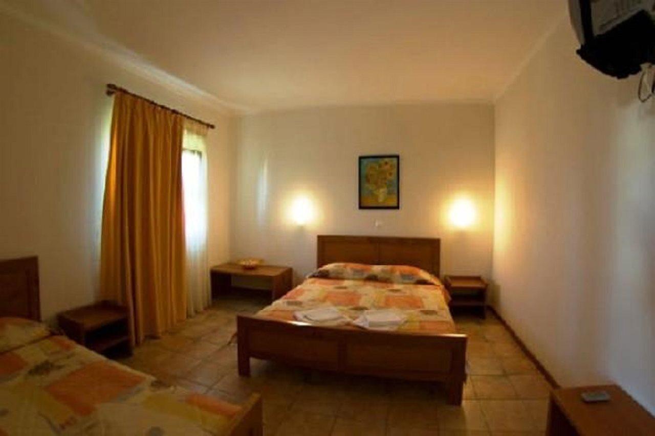 Gi Ga Mar Kriopigi Exterior foto